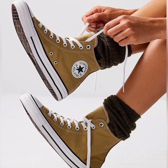 Converse Shoes - NWT! CONVERSE High Tops!